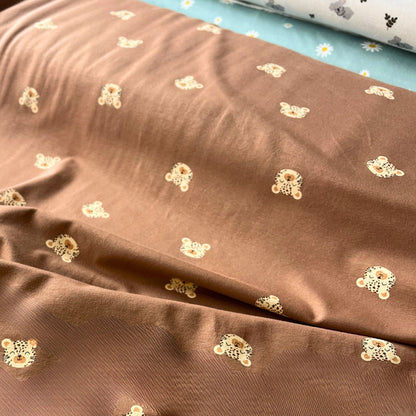 Breathable cotton jersey suitable for sensitive baby skin and comfortable playwear.